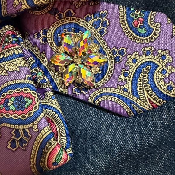 Daniel Cremieux Purple Paisley Necktie Necklace - Picture 5 of 5